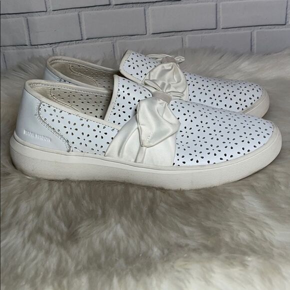 Marc Nason Record Sandra White Slip Ons Sz 9.5 - Picture 4 of 7